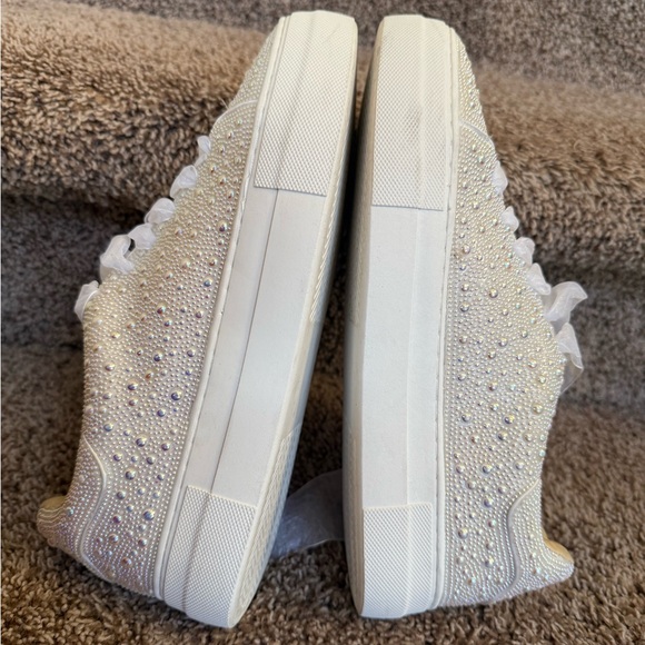 Betsey Johnson Sdny Women’s Cream Beaded Embellished Women's Sneakers - Picture 10 of 14